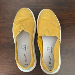 Toms Alpargata Mallow in Mustard Yellow